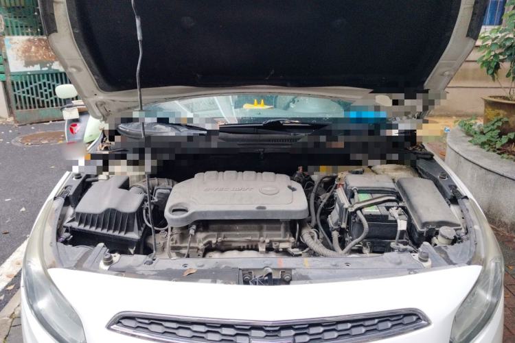 Used Chevrolet Cruze 2015 1.5L Classic SE AT Engine Bay