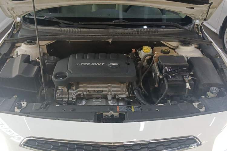 Used Chevrolet Cruze 2015 1.5L Classic SE AT Engine Bay