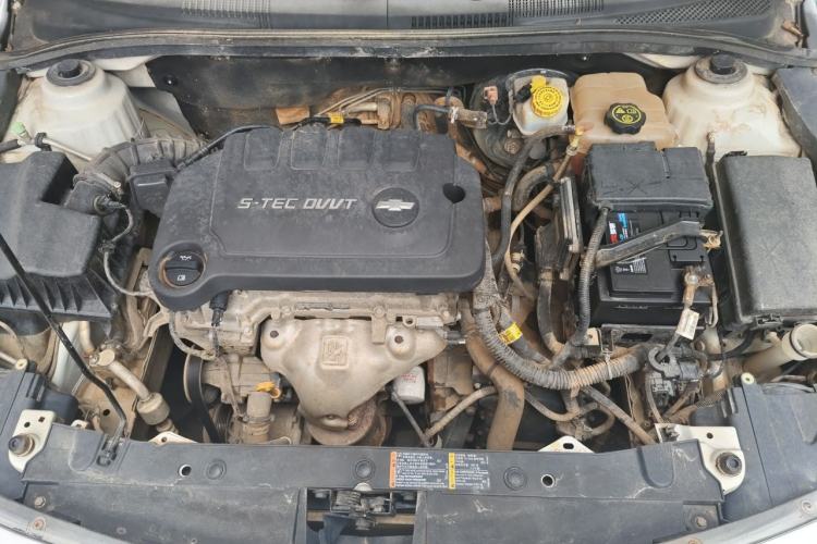 Used Chevrolet Cruze 2015 1.5L Classic SE AT Engine Bay