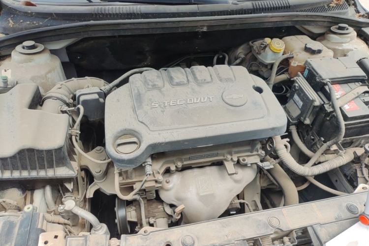 Used Chevrolet Cruze 2015 1.5L Classic SL MT Engine Bay