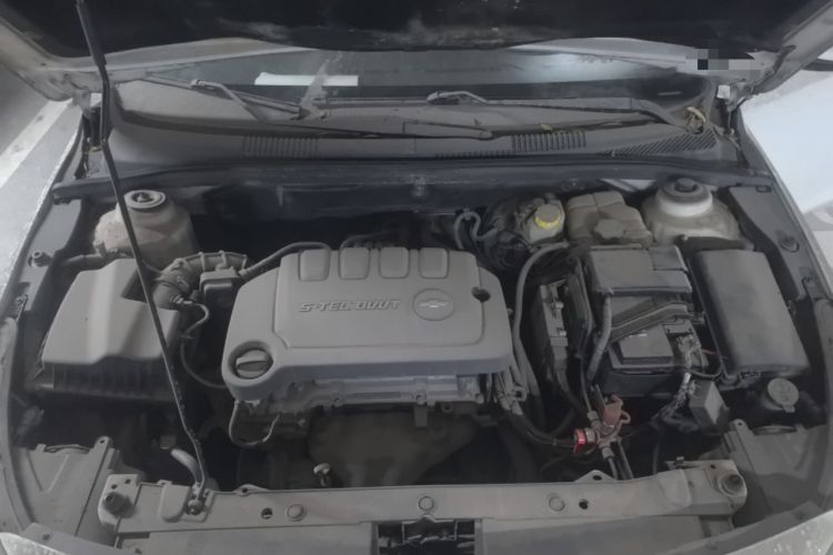 Used Chevrolet Cruze 2015 1.5L Classic SL MT Engine Bay