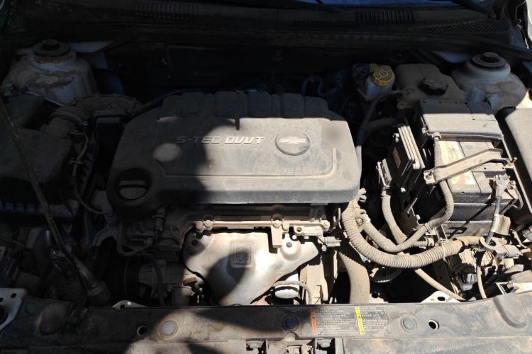 Used Chevrolet Cruze 2015 1.5L Classic SE MT Engine Bay