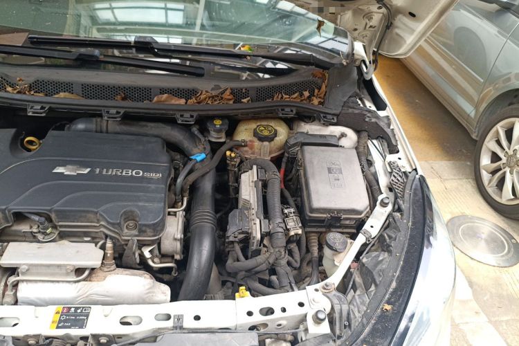 Used Chevrolet Cruze 2015 1.4T DCG Luxury Edition Engine Bay Left