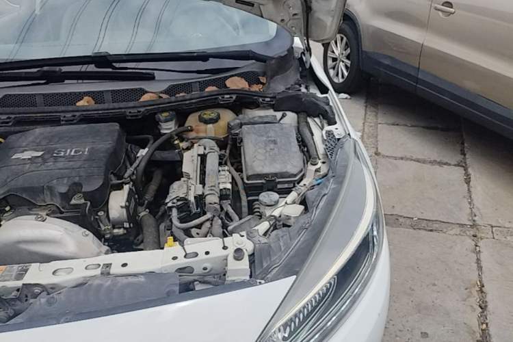 Used Chevrolet Cruze 2015 1.5L Automatic Luxury Edition Engine Bay Left