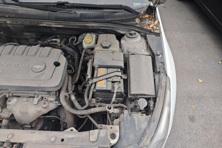 Used Chevrolet Cruze 2015 1.5L Classic SL MT Engine Bay Left