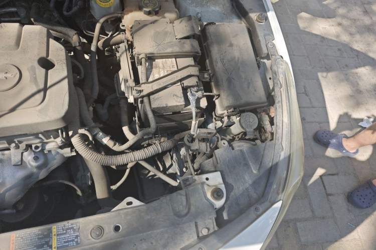 Used Chevrolet Cruze 2015 1.5L Classic SE MT Engine Bay Left