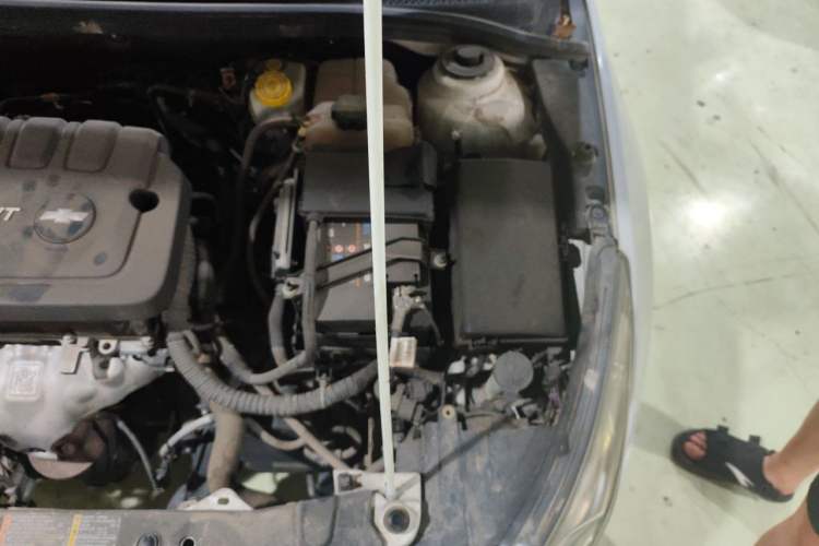 Used Chevrolet Cruze 2015 1.5L Classic SE AT Engine Bay Left
