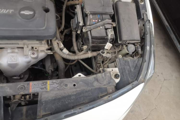 Used Chevrolet Cruze 2015 1.5L Classic SL MT Engine Bay Left