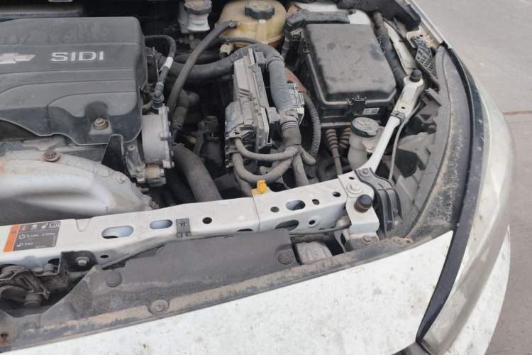 Used Chevrolet Cruze 2015 1.5L Manual Elite Edition Engine Bay Left
