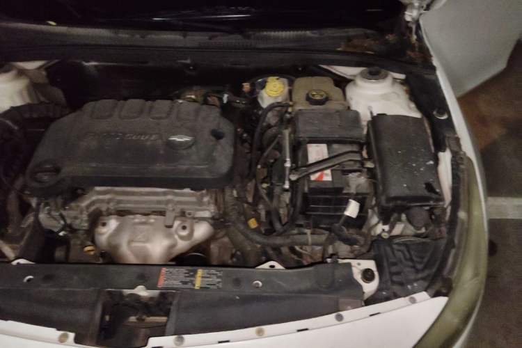 Used Chevrolet Cruze 2015 1.5L Classic SE AT Engine Bay Left