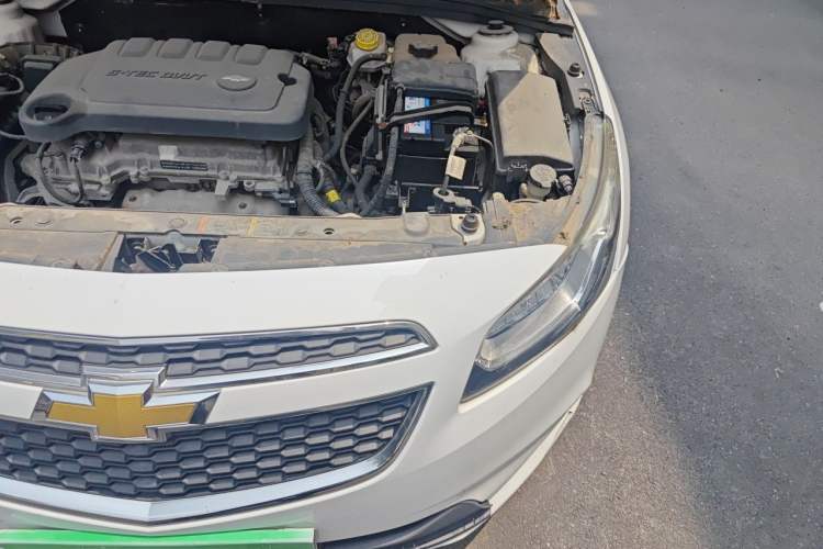 Used Chevrolet Cruze 2015 1.5L Classic SE AT Engine Bay Left