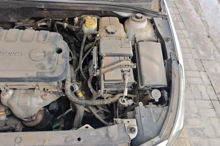 Used Chevrolet Cruze 2015 1.5L Classic SE AT Engine Bay Left