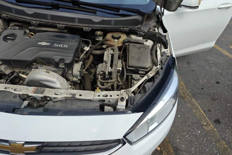 Used Chevrolet Cruze 2015 1.5L Manual Elite Edition Engine Bay Left