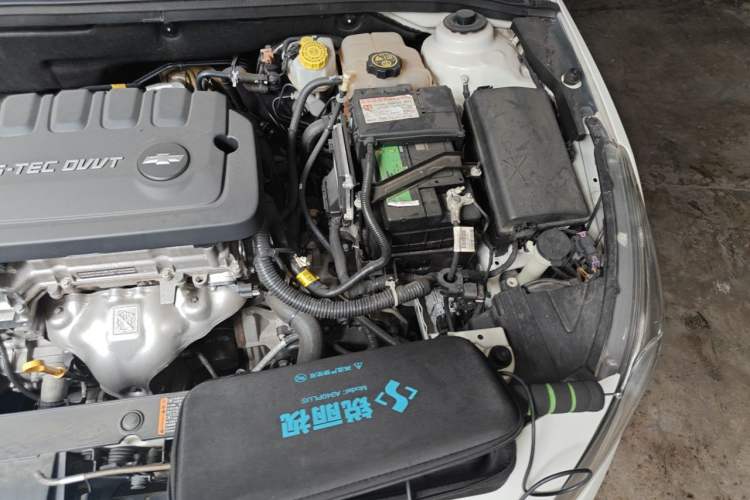 Used Chevrolet Cruze 2015 1.5L Classic SE AT Engine Bay Left