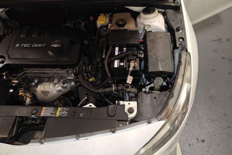Used Chevrolet Cruze 2015 1.5L Classic SE AT Engine Bay Left