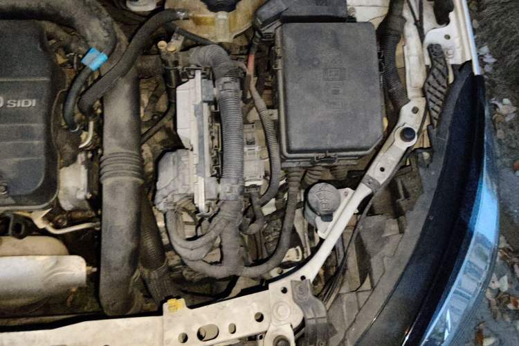 Used Chevrolet Cruze 2015 1.4T DCG Luxury Edition Engine Bay Left