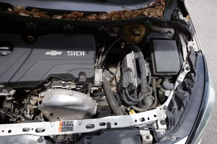 Used Chevrolet Cruze 2015 1.5L Automatic Luxury Edition Engine Bay Left
