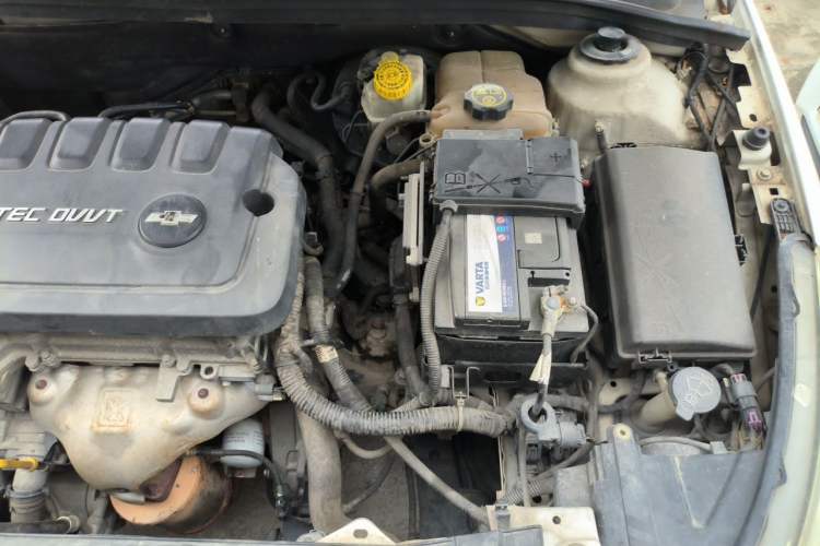 Used Chevrolet Cruze 2015 1.5L Classic SL MT Engine Bay Left