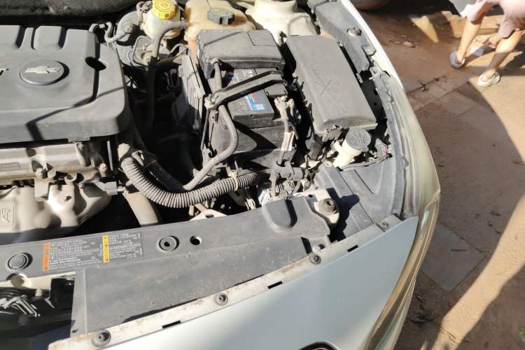 Used Chevrolet Cruze 2015 1.5L Classic SE MT Engine Bay Left