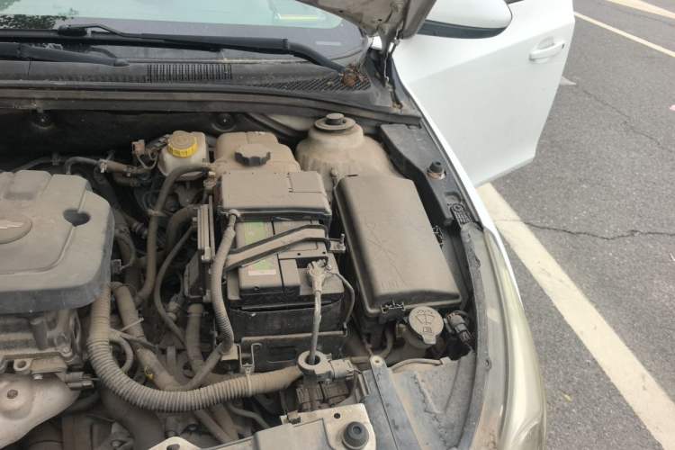 Used Chevrolet Cruze 2015 1.5L Classic SE AT Engine Bay Left
