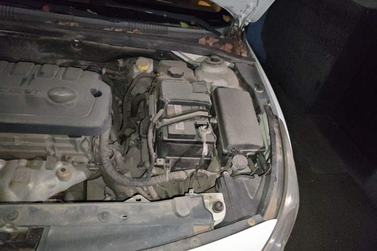 Used Chevrolet Cruze 2015 1.5L Classic SE AT Engine Bay Left