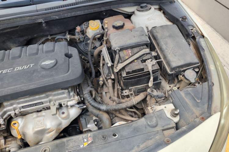 Used Chevrolet Cruze 2015 1.5L Classic SE AT Engine Bay Left