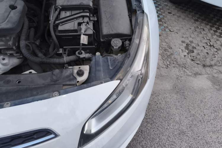 Used Chevrolet Cruze 2015 1.5L Classic SE AT Engine Bay Left