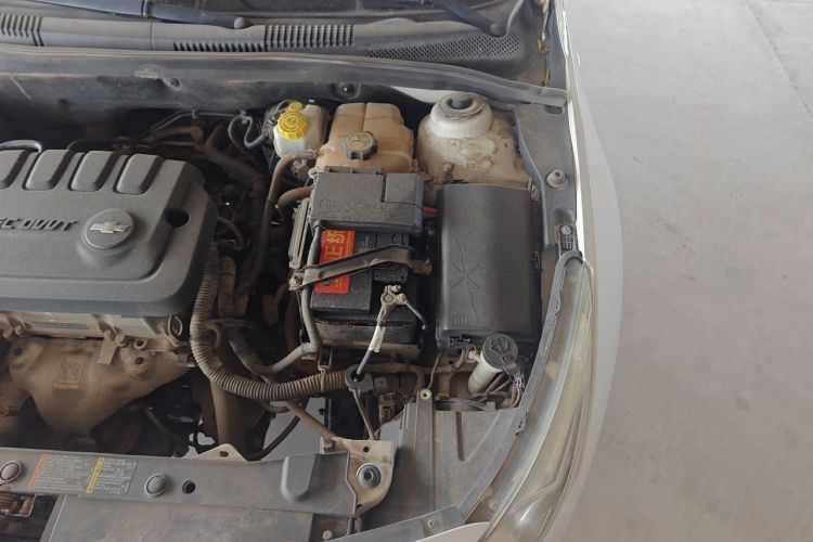Used Chevrolet Cruze 2015 1.5L Classic SL MT Engine Bay Left