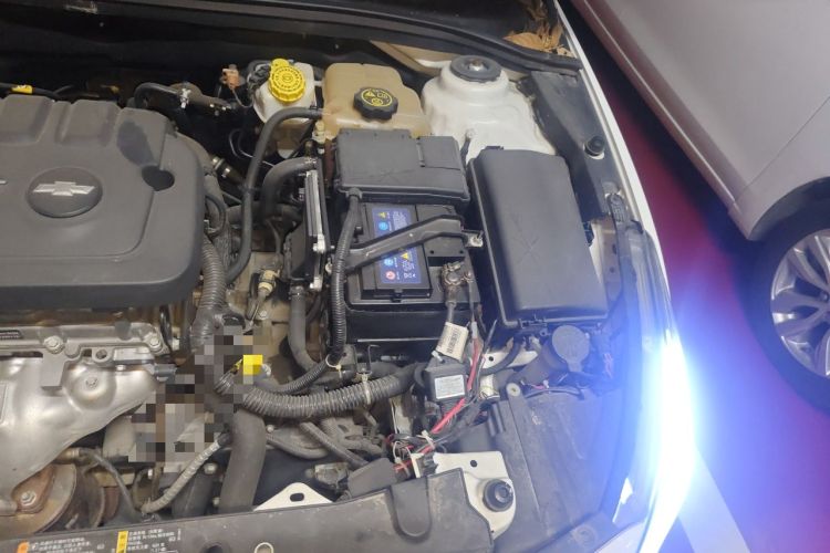 Used Chevrolet Cruze 2015 1.5L Classic SE AT Engine Bay Left