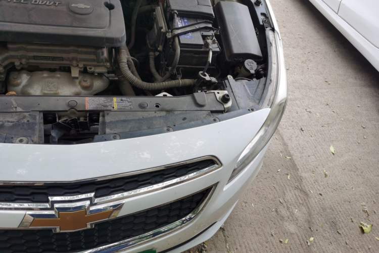 Used Chevrolet Cruze 2015 1.5L Classic SE MT Engine Bay Left