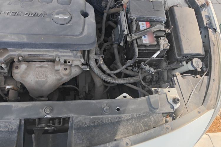 Used Chevrolet Cruze 2015 1.5L Classic SE MT Engine Bay Left