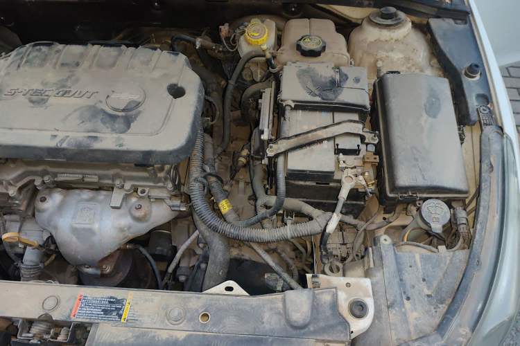 Used Chevrolet Cruze 2015 1.5L Classic SE AT Engine Bay Left