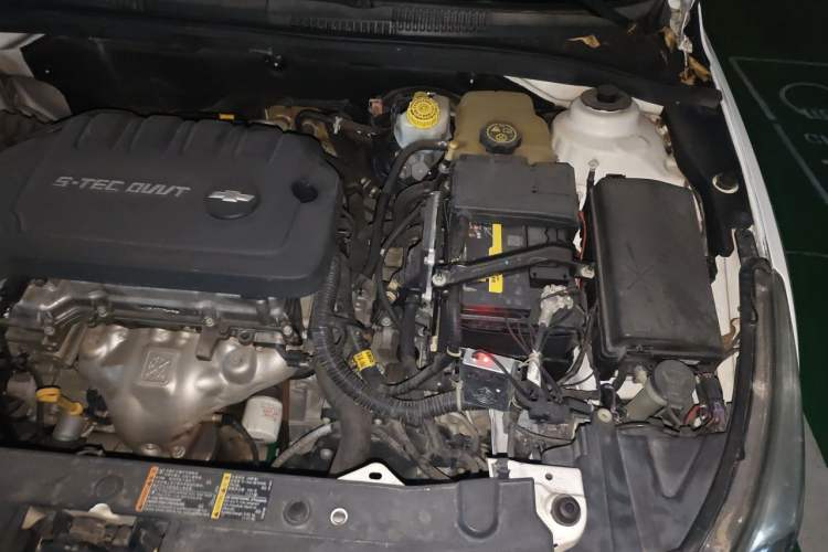Used Chevrolet Cruze 2015 1.5L Classic SE AT Engine Bay Left