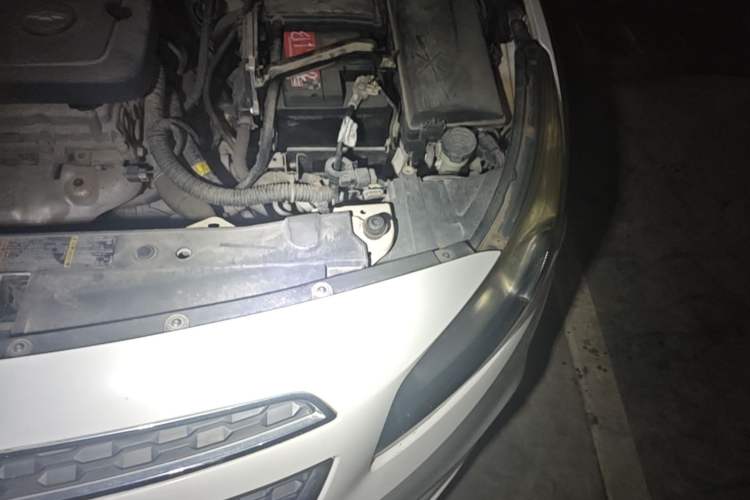 Used Chevrolet Cruze 2015 1.5L Classic SE AT Engine Bay Left