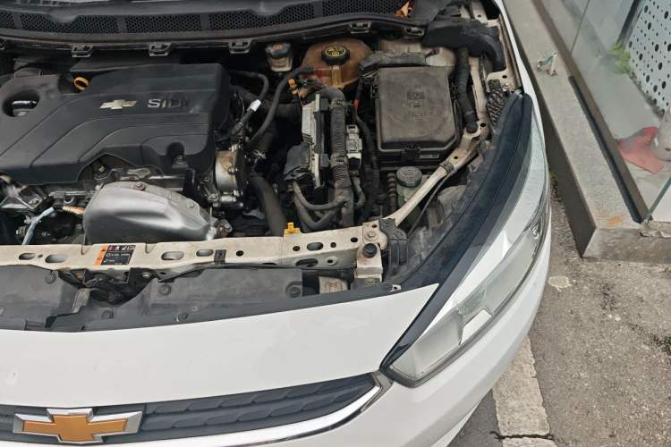 Used Chevrolet Cruze 2015 1.5L Automatic Luxury Edition Engine Bay Left