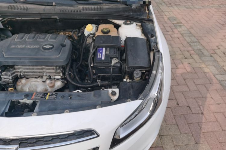 Used Chevrolet Cruze 2015 1.5L Classic SE MT Engine Bay Left