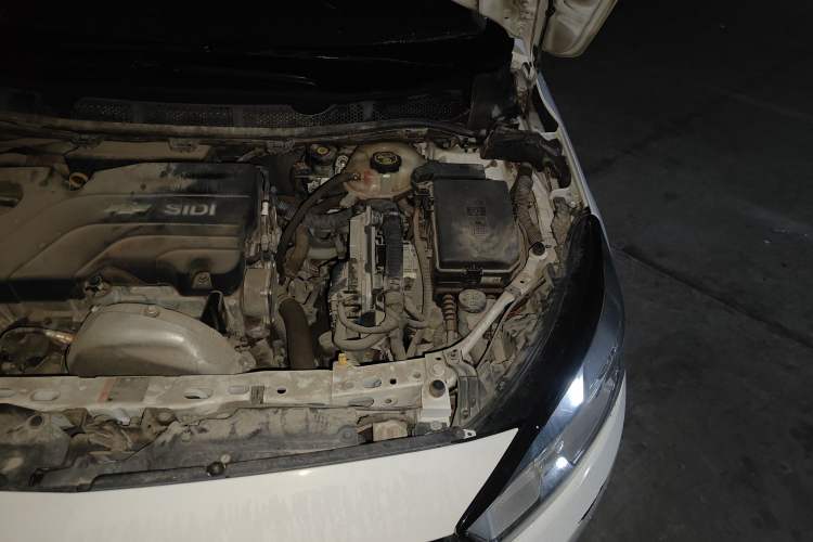 Used Chevrolet Cruze 2015 1.5L Manual Fashion Edition Engine Bay Left