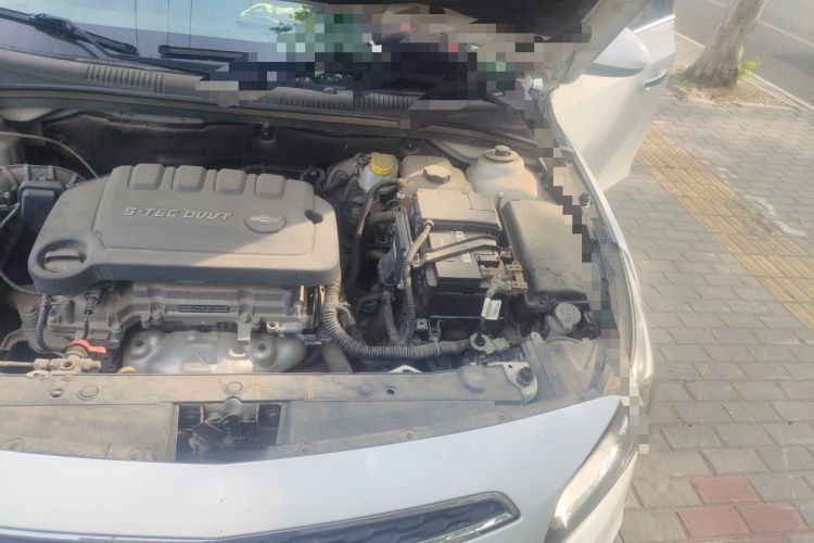Used Chevrolet Cruze 2015 1.5L Classic SE MT Engine Bay Left