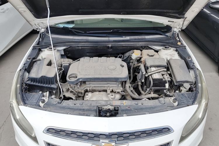 Used Chevrolet Cruze 2015 1.5L Classic SE MT Engine Bay