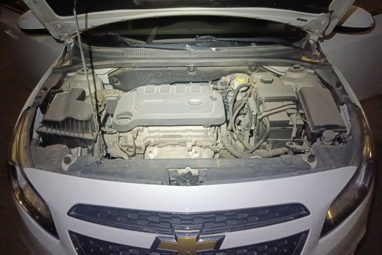 Used Chevrolet Cruze 2015 1.5L Classic SE AT Engine Bay