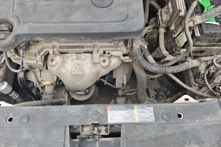 Used Chevrolet Cruze 2015 1.5L Classic SL MT Engine Bay