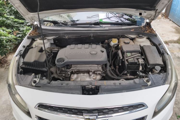Used Chevrolet Cruze 2015 1.5L Classic SE AT Engine Bay