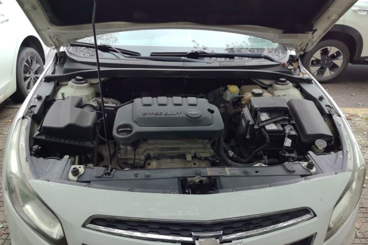 Used Chevrolet Cruze 2015 1.5L Classic SL MT Engine Bay