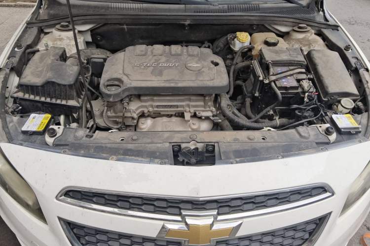 Used Chevrolet Cruze 2015 1.5L Classic SE MT Engine Bay