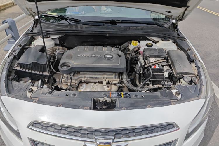 Used Chevrolet Cruze 2015 1.5L Classic SE MT Engine Bay