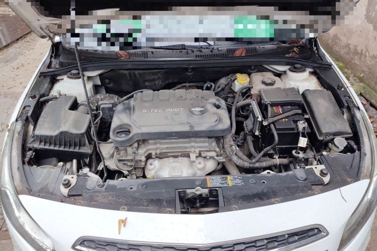 Used Chevrolet Cruze 2015 1.5L Classic SE MT Engine Bay