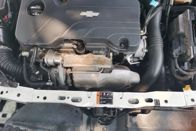 Used Chevrolet Cruze 2015 1.4T DCG Luxury Edition Engine Bay