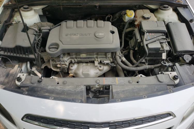 Used Chevrolet Cruze 2015 1.5L Classic SL MT Engine Bay