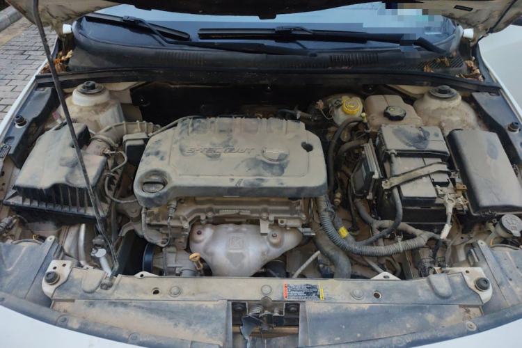 Used Chevrolet Cruze 2015 1.5L Classic SE AT Engine Bay