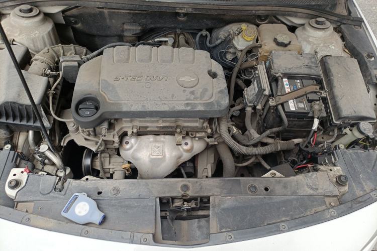 Used Chevrolet Cruze 2015 1.5L Classic SE MT Engine Bay